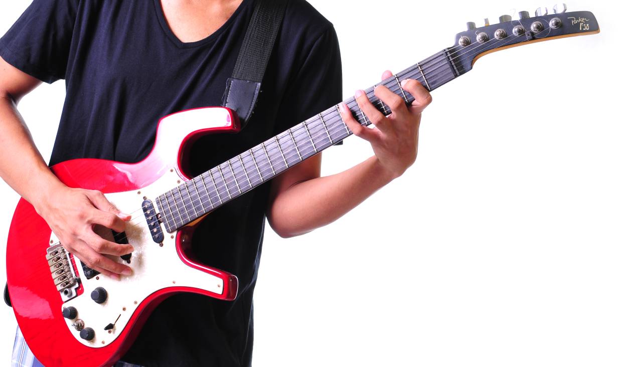 5 Lagu Rock Buat Belajar Gitar